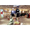 ABCマートのショップ販売スタッフ